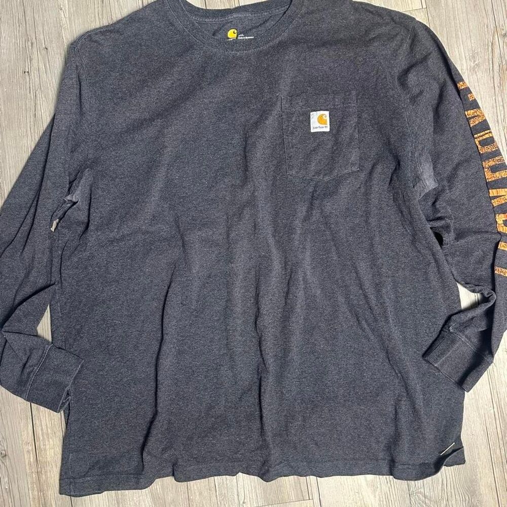 Carhartt Men's Grey and Navy Shirt